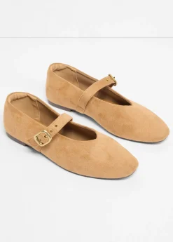 Zapatos tipo Mary Jane con ojales